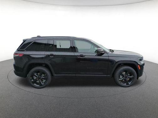 Diamond Black 2026 Jeep Grand Cherokee Limited