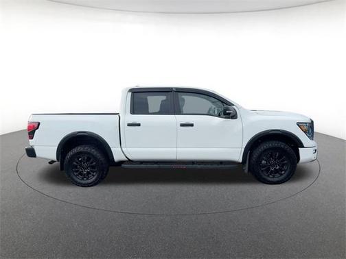 2024 Nissan Titan PRO-4X