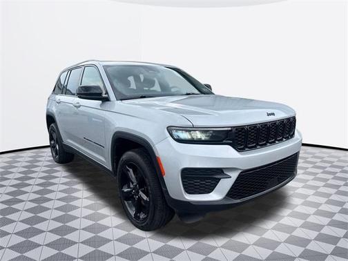 2024 Jeep Grand Cherokee Laredo