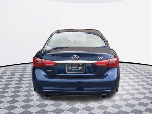 2022 INFINITI Q50 LUXE