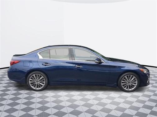 2022 INFINITI Q50 LUXE