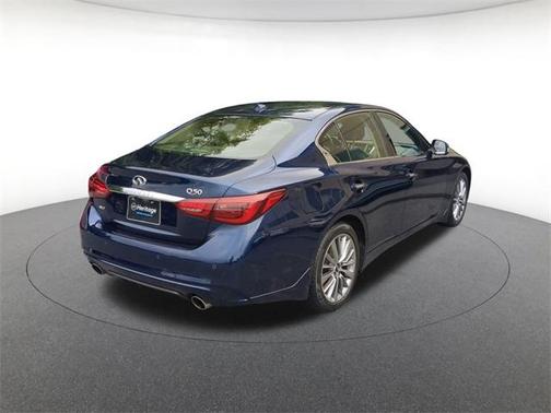 2022 INFINITI Q50 LUXE