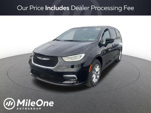 Diamond Black 2026 Chrysler Pacifica Limited