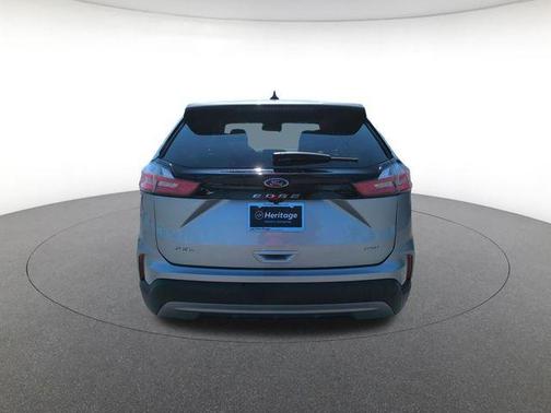 Silver Metallic 2024 Ford Edge SEL