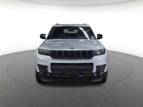 2022 Jeep Grand Cherokee L Laredo