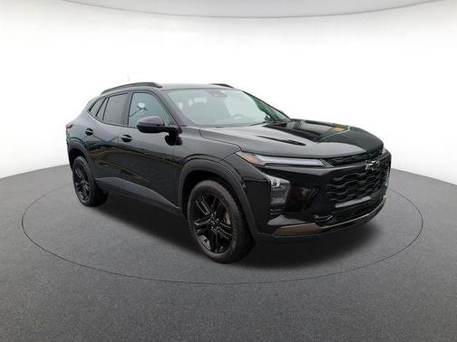 Mosaic Black Metallic 2025 Chevrolet Trax ACTIV