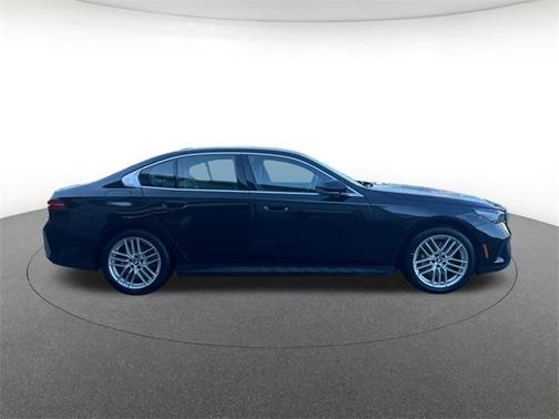 2025 BMW 540 i xDrive