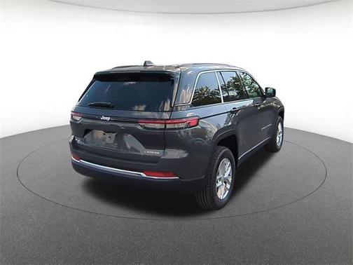 2025 Jeep Grand Cherokee Laredo X