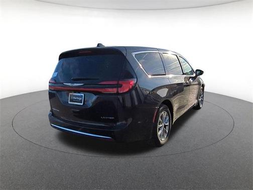 2026 Chrysler Pacifica Limited