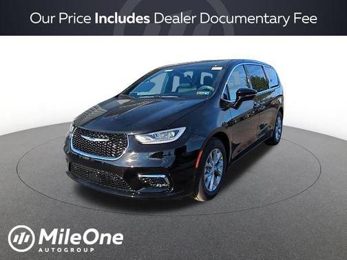 Diamond Black 2026 Chrysler Pacifica Limited