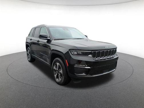 Diamond Black 2024 Jeep Grand Cherokee 4xe Base