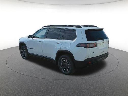Bright White Clearcoat 2026 Jeep Cherokee LAREDO/LIMITED