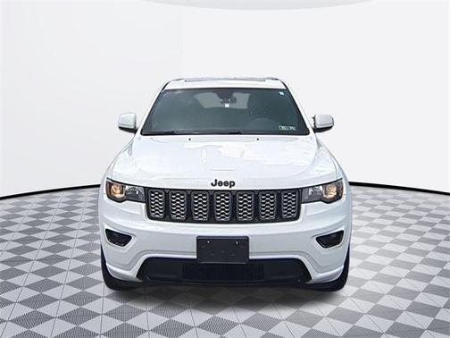 2017 Jeep Grand Cherokee Altitude