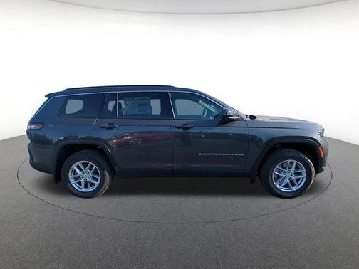 Metallic 2026 Jeep Grand Cherokee L Laredo