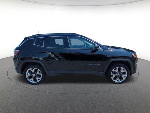 Diamond Black 2018 Jeep Compass Limited