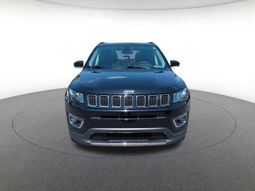 Diamond Black 2018 Jeep Compass Limited