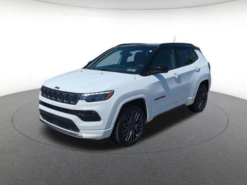 Bright White Clearcoat 2023 Jeep Compass Altitude