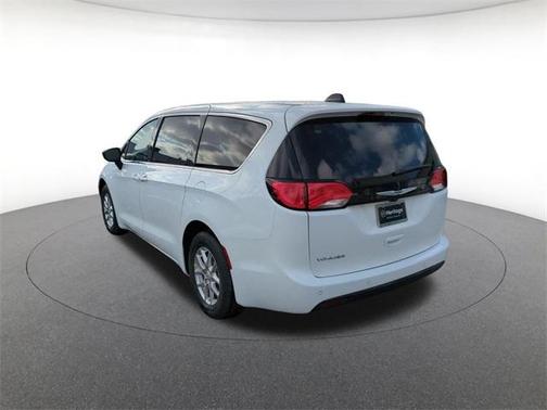 2026 Chrysler Voyager LX