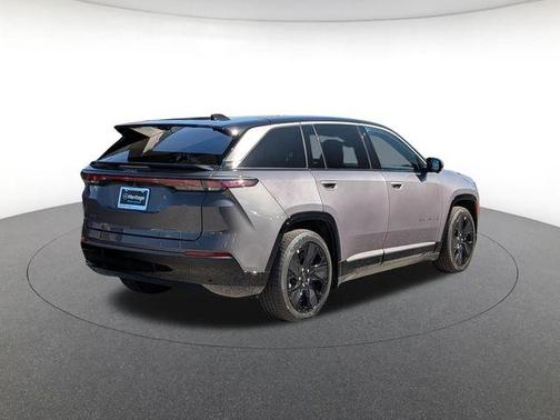 Metallic 2025 Jeep Wagoneer S Launch Edition