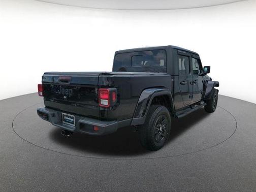 Black Clearcoat 2022 Jeep Gladiator Sport