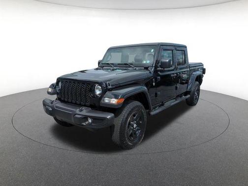 Black Clearcoat 2022 Jeep Gladiator Sport