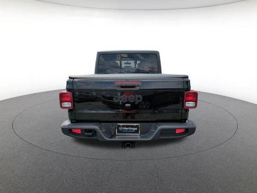 Black Clearcoat 2022 Jeep Gladiator Sport