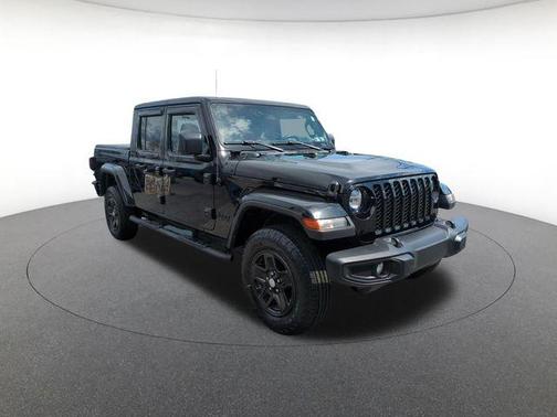 Black Clearcoat 2022 Jeep Gladiator Sport