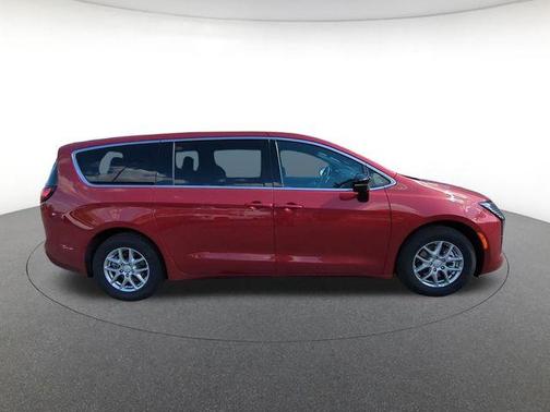 Pearl 2027 Chrysler Pacifica SELECT