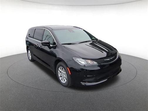 2026 Chrysler Voyager LX