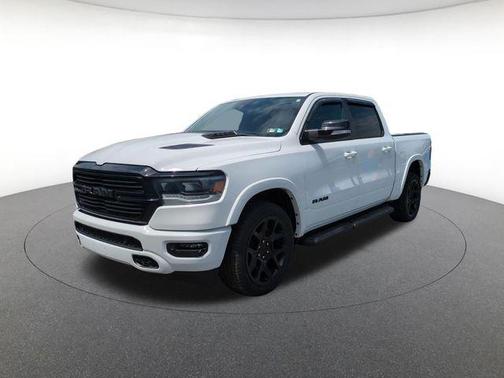 Bright White Clearcoat 2022 RAM 1500 Laramie