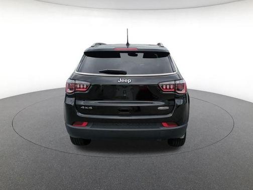 Diamond Black 2024 Jeep Compass Latitude