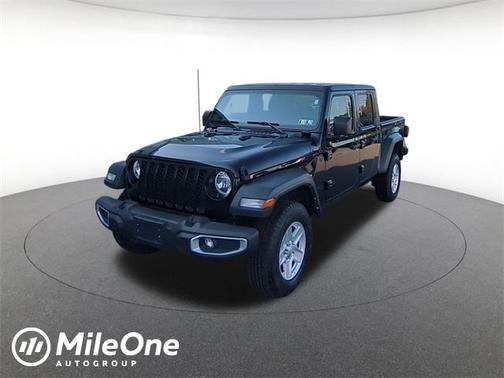 2023 Jeep Gladiator Sport