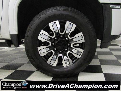 2024 GMC Sierra 2500 Denali