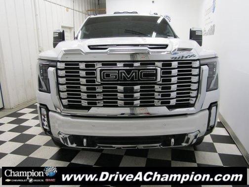 2024 GMC Sierra 2500 Denali
