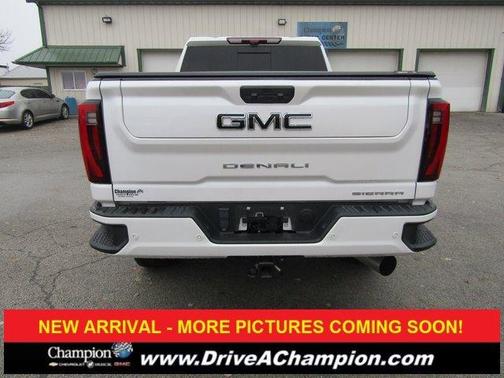 2024 GMC Sierra 2500 Denali