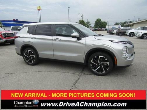 2022 Mitsubishi Outlander SE
