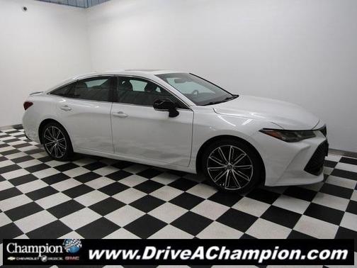 2019 Toyota Avalon Touring