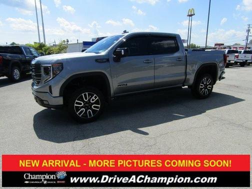 2024 GMC Sierra 1500 AT4