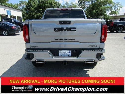2024 GMC Sierra 1500 AT4