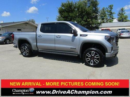 2024 GMC Sierra 1500 AT4