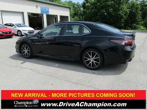 2024 Toyota Camry SE Nightshade
