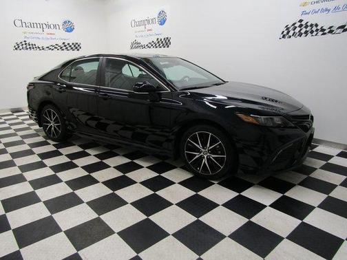 2024 Toyota Camry SE Nightshade