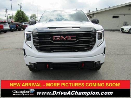 2022 GMC Sierra 1500 AT4