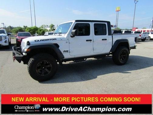 2020 Jeep Gladiator Sport
