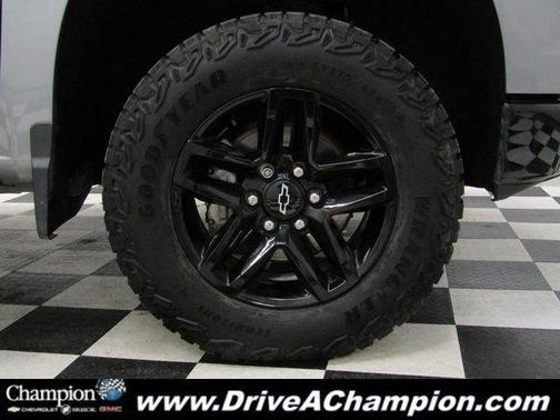 2024 Chevrolet Silverado 1500 Custom Trail Boss