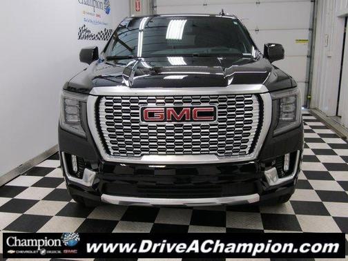 2022 GMC Yukon XL Denali