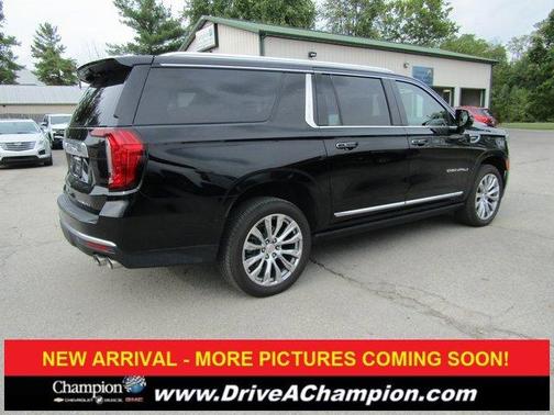 2022 GMC Yukon XL Denali