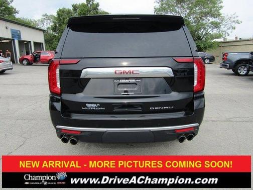 2022 GMC Yukon XL Denali