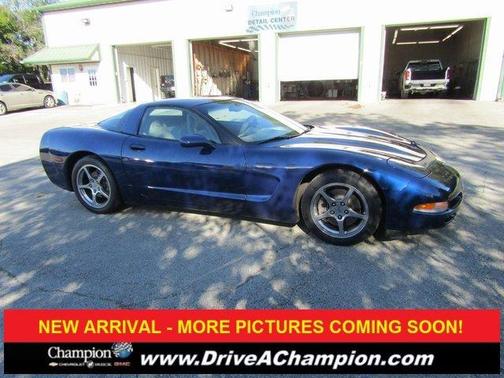 2004 Chevrolet Corvette Base