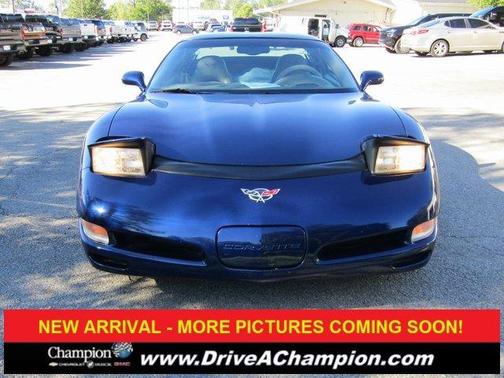 2004 Chevrolet Corvette Base